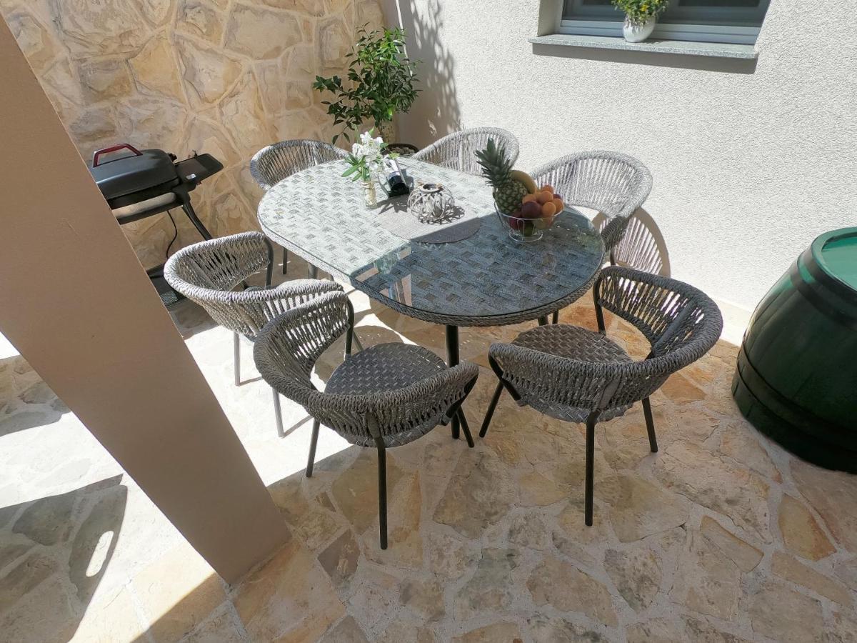 Apartment Stela - Private Terrace & Parking Ζαντάρ Εξωτερικό φωτογραφία