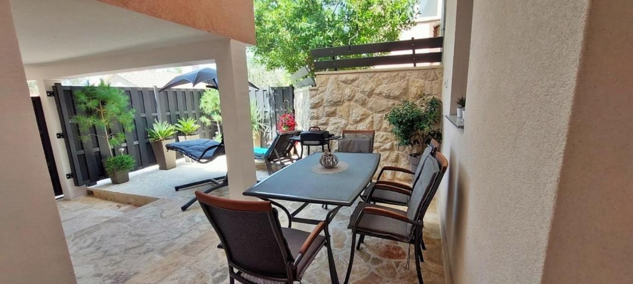 Apartment Stela - Private Terrace & Parking Ζαντάρ Εξωτερικό φωτογραφία