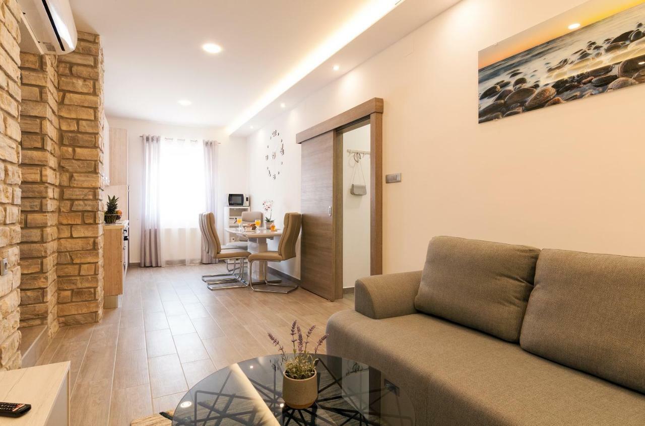 Apartment Stela - Private Terrace & Parking Ζαντάρ Εξωτερικό φωτογραφία